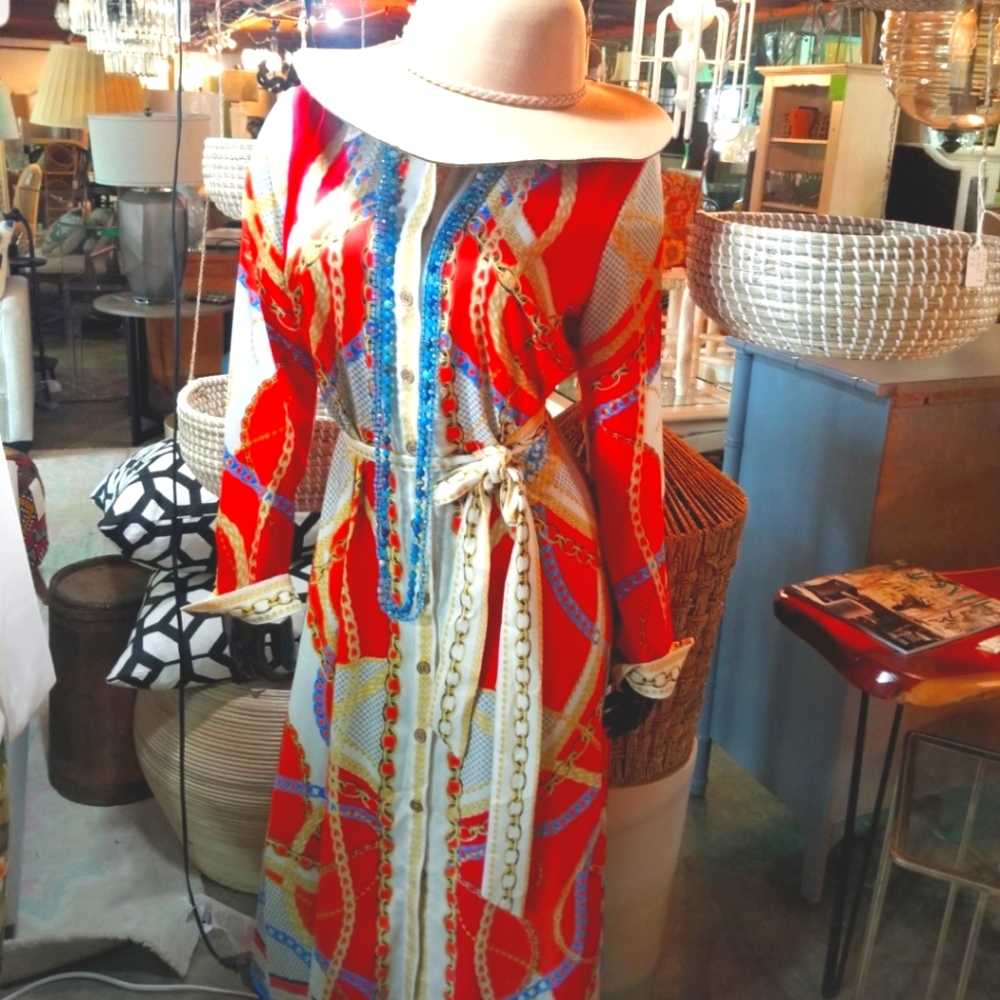 Flying Tomato Chain Patterned Buttoned Front Dress -Easy care fabric! - Picture 9 of 16
